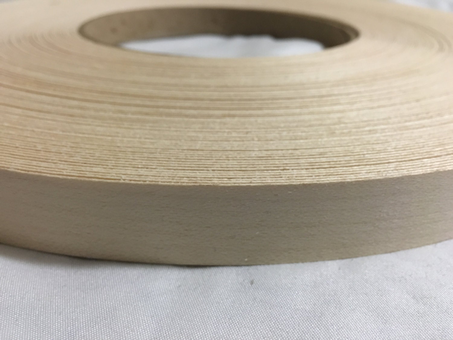 Maple pre glued 5/8"x250' Wood Veneer Edge banding Maple pre glued 5/8"x250' Wood Veneer Edge banding