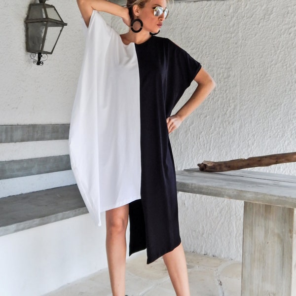 Robe tunique noire et blanche / Robe noire et blanche / Haut grande taille / Tunique grande taille / Robe asymétrique grande taille / Robe ample oversize / # 35070