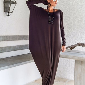 Braunes Maxi Kleid / Maxi Kleid / Kaftan / Langarm Kleid / Winter Kleid / Maxi Kleid / Asymmetrisches Kleid / Kaftan/ 35050 Braun