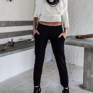 Black Capri Yoga Pants  / Black Yoga Pants / #35124