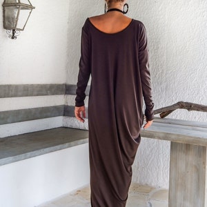 Braunes Maxi Kleid / Maxi Kleid / Kaftan / Langarm Kleid / Winter Kleid / Maxi Kleid / Asymmetrisches Kleid / Kaftan/ 35050 Bild 3