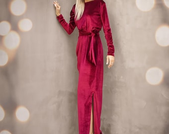 Vestido largo de terciopelo rojo intenso hecho a mano, elegante vestido de fiesta.