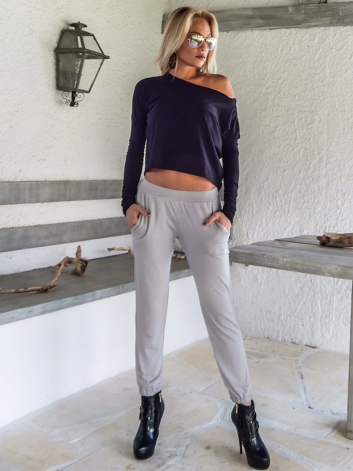 Yoga Pants / Silver Gray Capri Yoga 