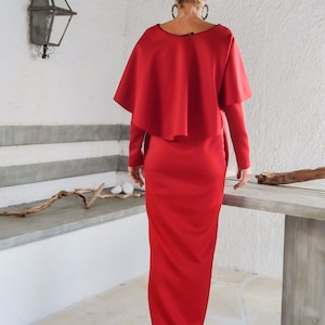 Rotes Cape Maxi Kleid / Neopren Kleid / Plus Size Kleid / Maxi Kleid mit Taschen / Cape Maxi Kleid / Rüschen Maxi Kleid / Rotes Kleid #35145