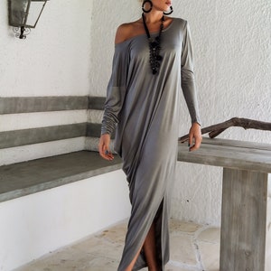 Braunes Maxi Kleid / Maxi Kleid / Kaftan / Langarm Kleid / Winter Kleid / Maxi Kleid / Asymmetrisches Kleid / Kaftan/ 35050 Light Gray