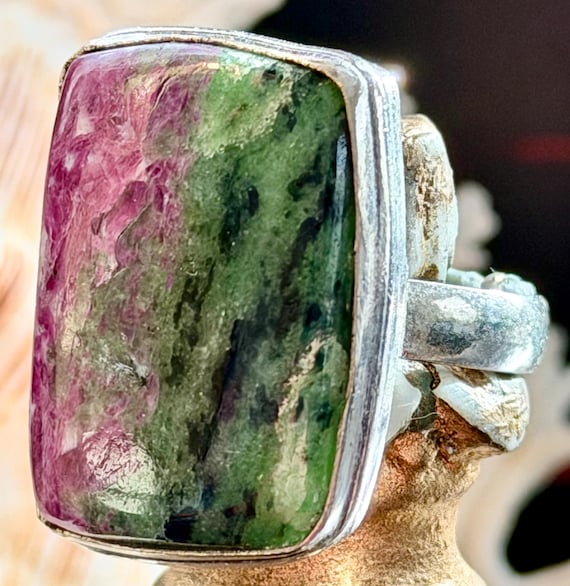 Large 1" Ruby Zoisite Gemstone Ring Rectangle .92… - image 5