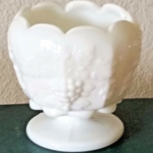 Westmoreland Rose Bowl Milk Glass Paneled Grape Cupped Footed Planter Vase 4&quot;