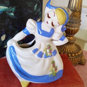 Vintage DeLee Dancing Dutch Girl Rare Ceramic Figurine Planter Vase or Toothbrush Holder 7.25&quot;