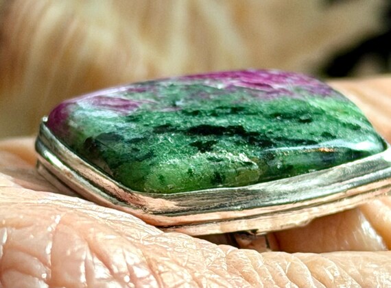 Large 1" Ruby Zoisite Gemstone Ring Rectangle .92… - image 4