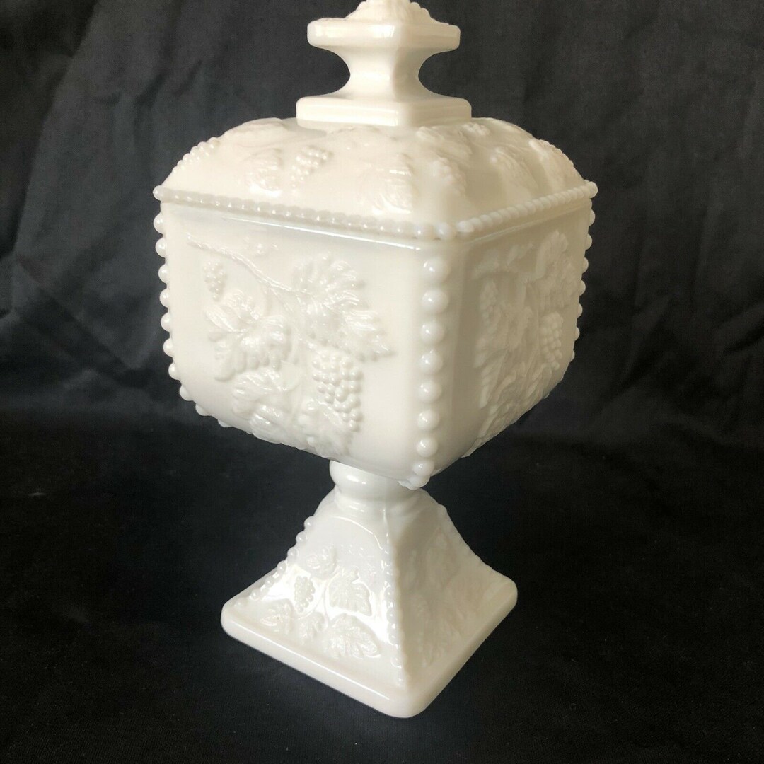 Westmoreland Milk Glass Covered Footed Candy Dish With Lid Beaded