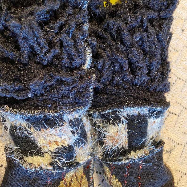 SweaterUP Fingerless Gloves Black Gold Sparkly Shimmer Arm Hand Warmer Shaggy Fluffy Unisex Katwise-Style Recycle Sweater Halloween Minima