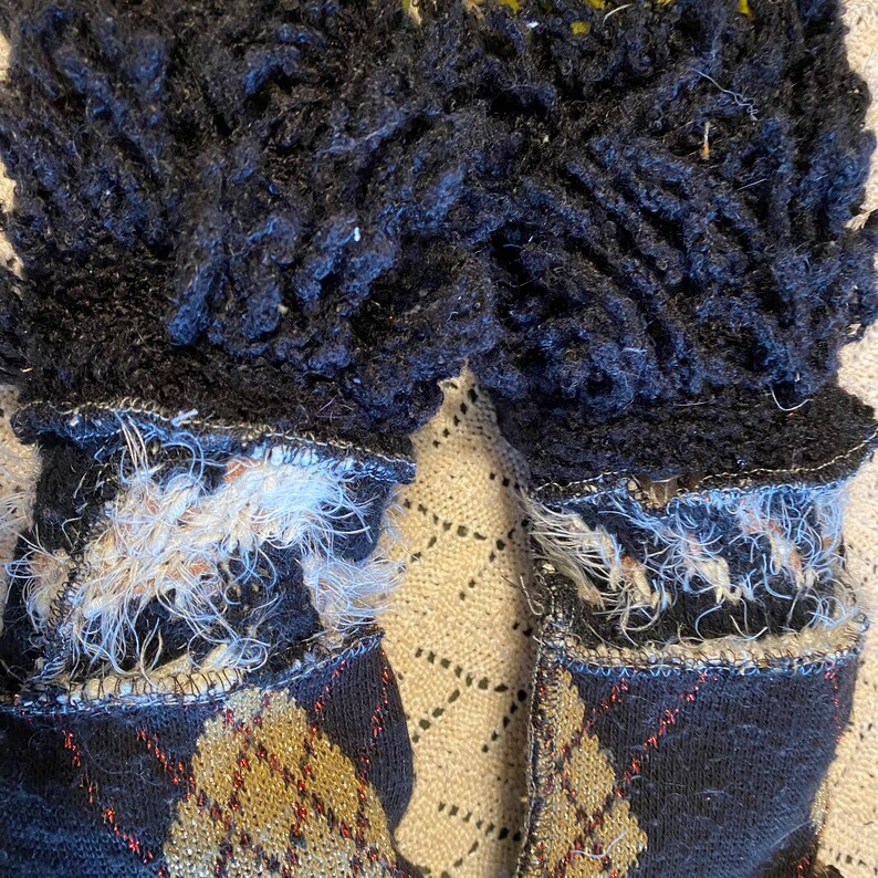 SweaterUP Fingerless Gloves Black Gold Sparkly Shimmer Arm Hand Warmer Shaggy Fluffy Unisex Katwise-Style Recycle Sweater Halloween Minima