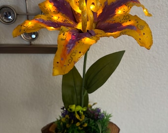 Rapunzel sun drop flower movie replica Disney tangled