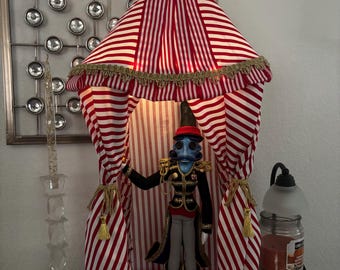 Coraline Mr. Bobinsky circus other world figure with circus mouse and circus tent display