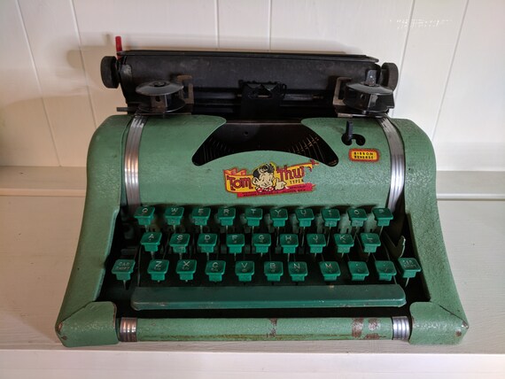 thumb tom typewriter Lesbians dominating each other