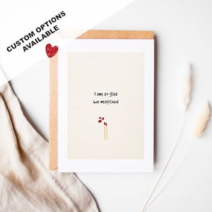 Me alegro de que hayamos coincidido - Tarjeta de San Valentín - Interior en blanco o con mensaje incluido - Sobre incluido - Tarjeta divertida del día de San Valentín