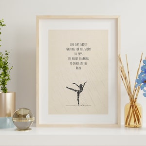 Life isnt about wait for the storm to pass - Typografie Zitat Druck - Motivations Poster - Wohlfühlen - Wandkunst - Home Decor