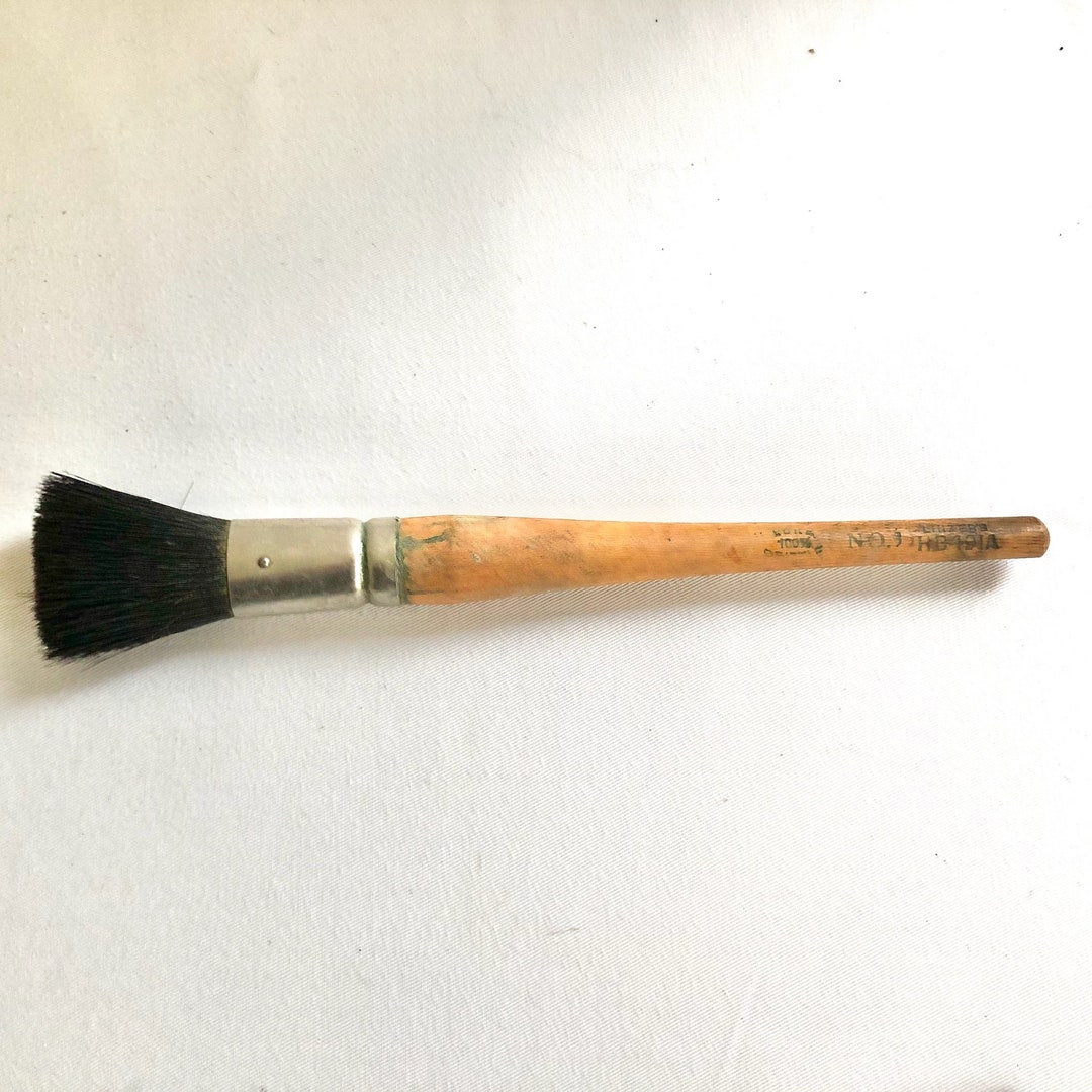 Vintage Linzer's Artist Paint Brush With Pure 100 Percent Bristles Used