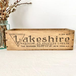 Vintage Lakeshire Pasteurized Process Cheese Wooden Box - Display Advertising Wood American Cheese Box //LN4