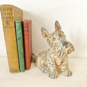 Vintage Scottish Terrier Dog Metal Statue - Old Scottie Terrier Dog Pot Metal Figure - Dog Collectible - Canine - Dog Display