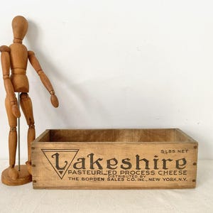 Vintage Lakeshire Pasteurized Process Cheese Wooden Box - Display Advertising Wood American Cheese Box //LN1