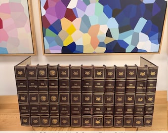 CovoBox — L'Annuaire de l'Americana | Guide de collection relié cuir marron | Coffret de rangement secret pour livres