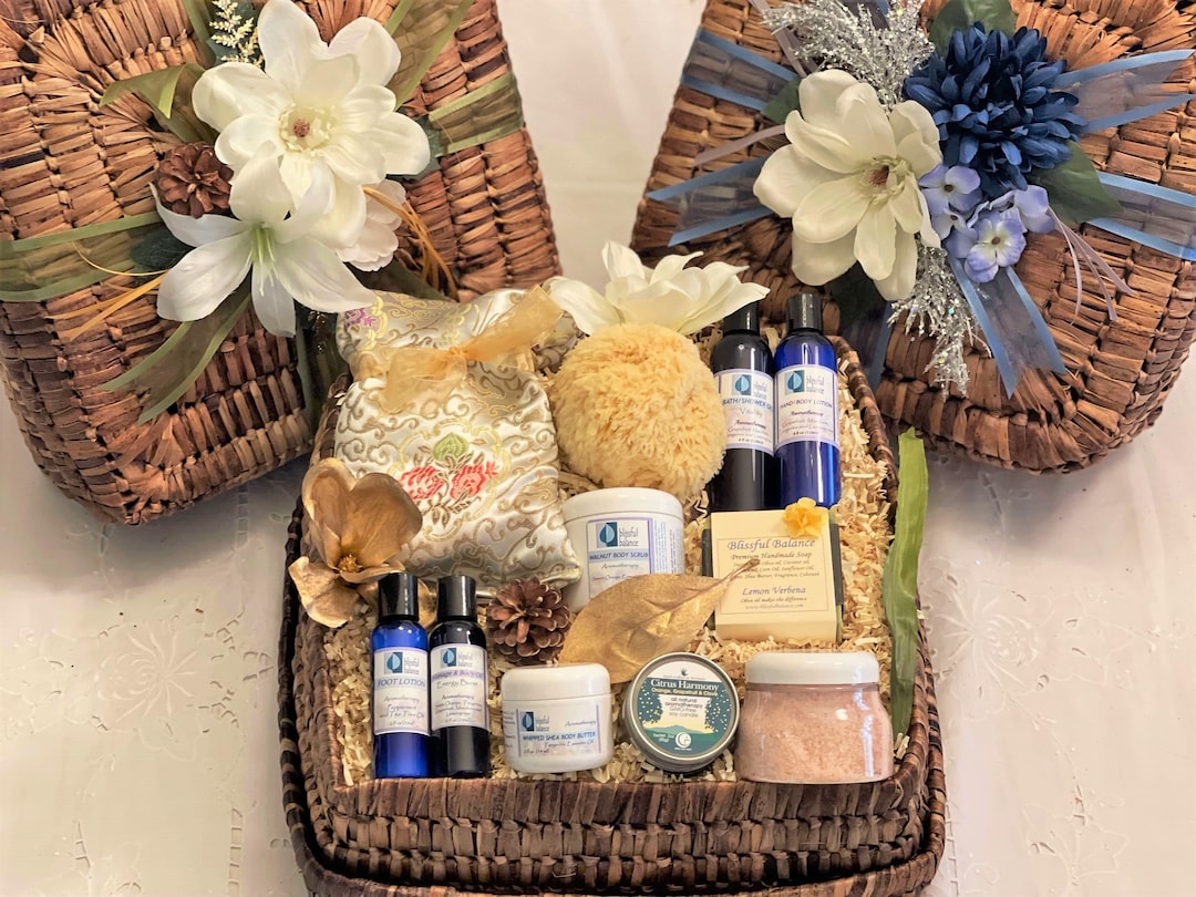 Holiday Spa Gift Basket - Etsy