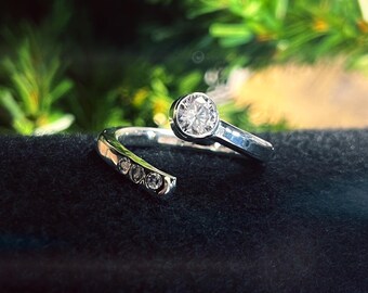 Sterling Silver Spiral Ring - 5mm Cubic Zirconia With Row