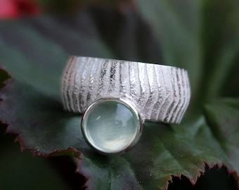Ring with Prenite - texture of fusion with cuttlefish bone - band ring with stone - maxi woman ring