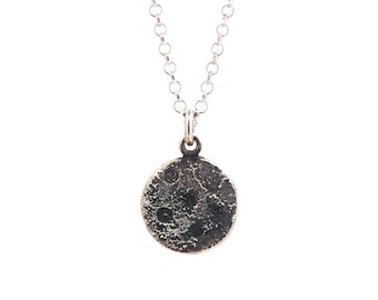 Small black Moon necklace, moon pendant in sterling silver - moon phase pendant in worked silver - black moon pendant