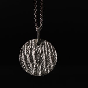 Alexander Castle Collana con ciondolo di San Cristoforo in argento Sterling 925, 28 mm, con catenina da 50,8 cm in argento Sterling e confezione regalo – incisione San Cristoforo proteggerci
