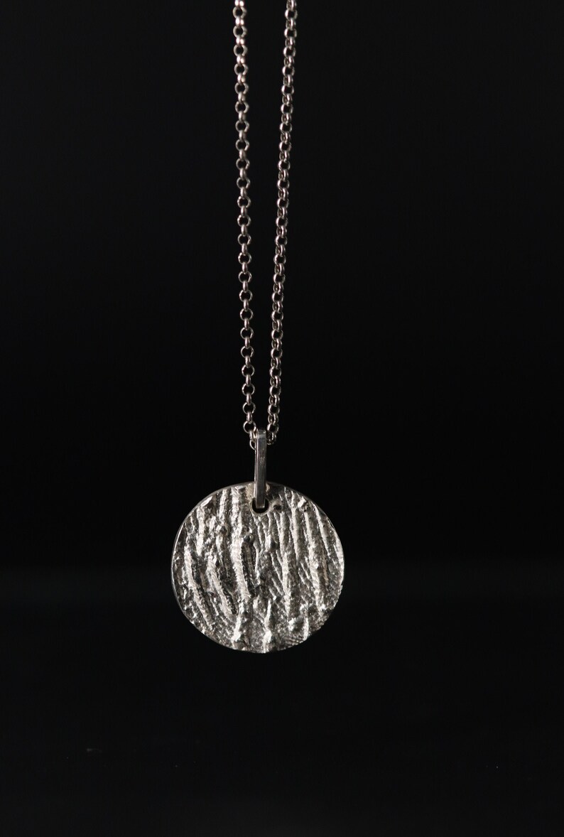 Ciondolo Targhetta Cane Stile Cuori Cromati &ndash; Collana Unisex In Argento 925 (28 Pollici)