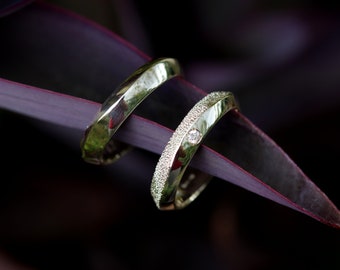 Wedding rings with diamond and diamond finish in silver - wave wedding rings - modern wedding rings
