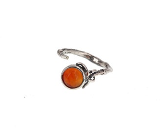 Ring with tomato, with Carnelian - botanical inspired silver ring