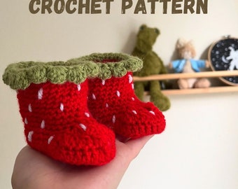 Crochet Pattern DIGITAL DOWNLOAD - Strawberry Baby Booties. Beginner easy crochet pattern
