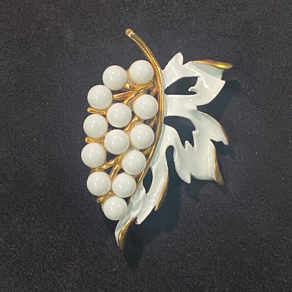 Vintage Signed Rapallo Pin Brooch Enamel White Glass Faux Pearls Gold Tone Flower Leaf