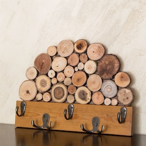 Rustic Wood Slice Key Holder: Reclaimed Wood Coat Rack