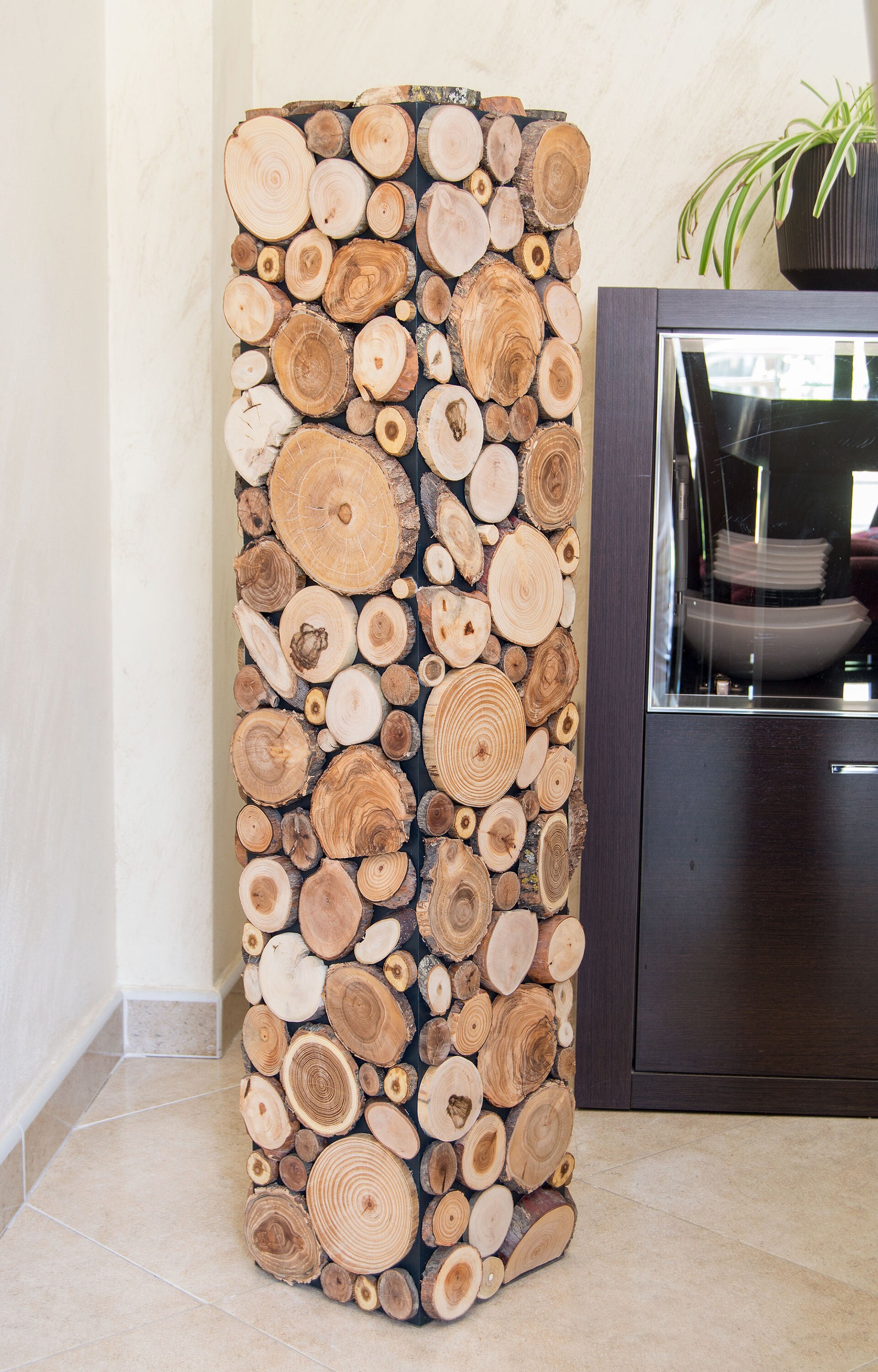 Holzpodest aus Baumscheiben zur Verzierung der | Etsy