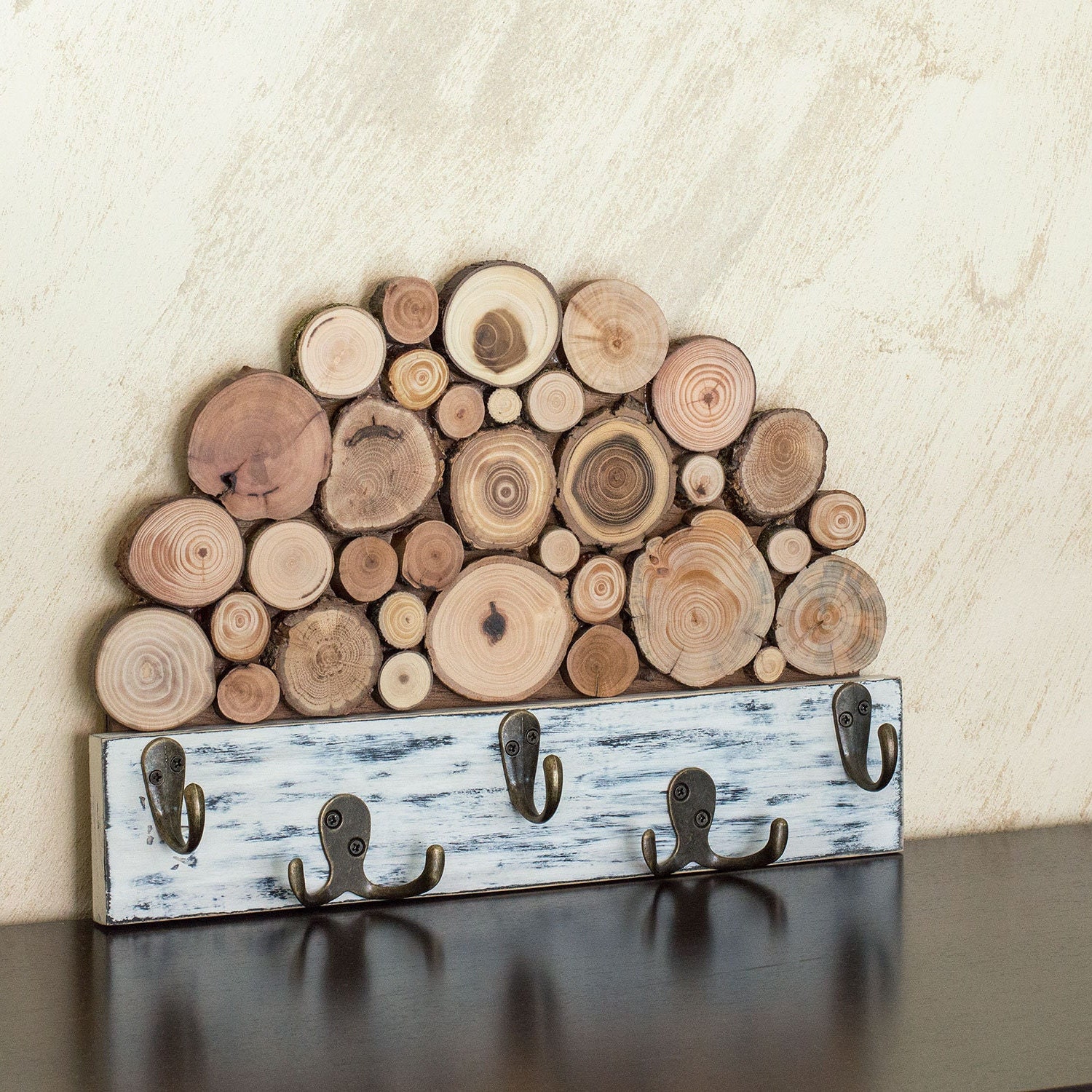 Porta llaves pared madera rústica - Blog Myoc: Muebles rústicos de madera  maciza