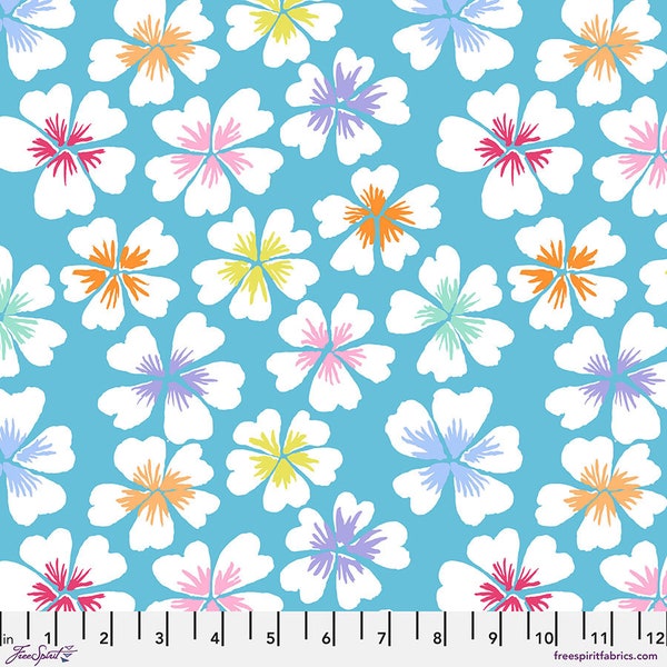 NOUVEAU ! Un demi-mètre - Kaffe Fassett Petals GP201 in Sky par FreeSpirit - Collection printemps 2024 - Tissu en coton à fleurs