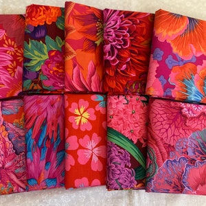 Razzle Dazzle Floral Bouquet 10 Fat Quarters Bundle Kaffe Fassett Reds Pinks Magenta Flowers Only Fabric by FreeSpirit Red Squares Quilt