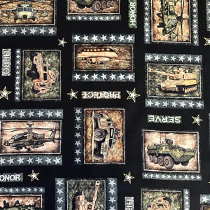 ¡NUEVO! Media yarda - Parche del Ejército Patriota en negro de Quilting Treasures - Tela de EE. UU. para veteranos militares de EE. UU., edredones patrióticos de valor