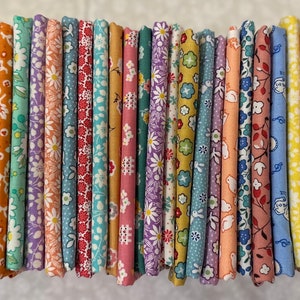 Scrappy STASH BUILDER 1930s Feedsack Fabric - 10 Piece XL 1/8 Bundle - Fat Eighths F8 Calico Floral Small Prints Reproduction Cotton Fabric