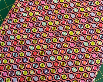 Half Yard - Tabby Road Deja Vu Cat Eyes in Prism di Tula Tessuto di cotone rosa di FreeSpirit FREESHIP90
