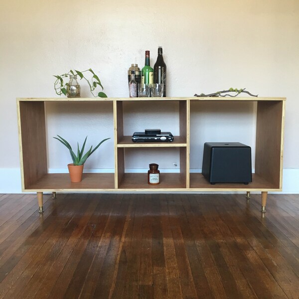 Milieu du siècle Style bahut