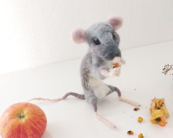Felted rat, Collectibles art, needle felted mouse, Needle felted animal, realistic animal sculpture, realistic rat, mouse /sandycraftuk