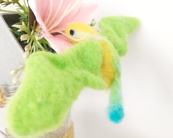 Felted animal, Collectibles art, needle felted Hummingbird, Needle felted hummingbird, realistic hummingbird, wool bird / sandycraftuk