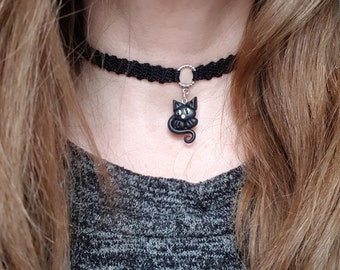 Valentine/'s gift Sandycraftuk Charms Choker Choker with charms Black Choker Black Choker with adjustable length Crochet Choker