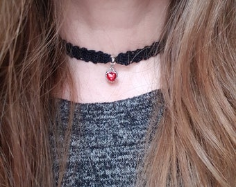 Valentine/'s gift Sandycraftuk Charms Choker Choker with charms Black Choker Black Choker with adjustable length Crochet Choker