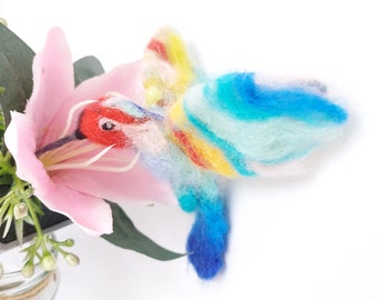 Felted animal, Collectibles art, needle felted Hummingbird, Needle felted hummingbird, realistic hummingbird, wool bird / sandycraftuk